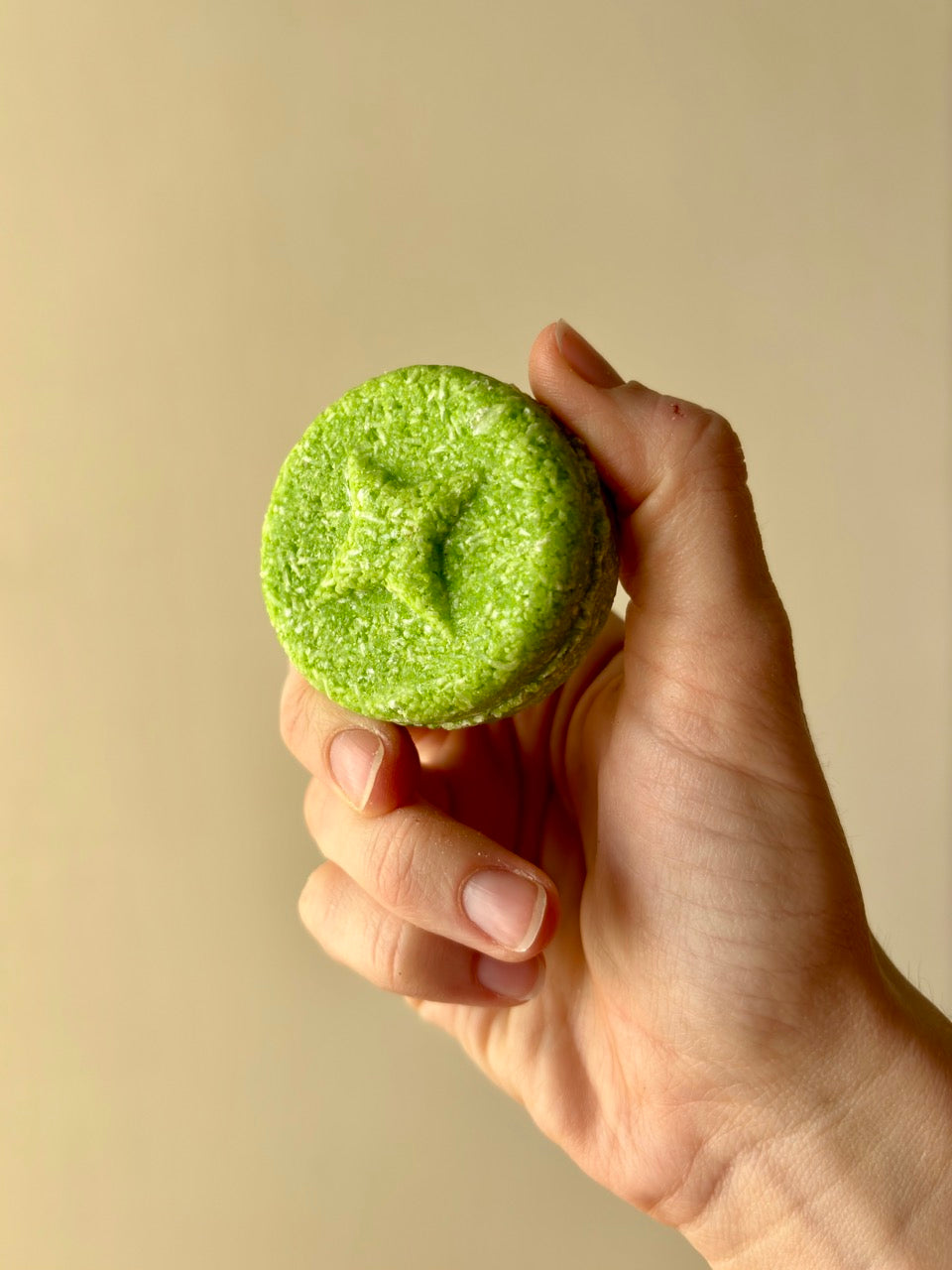 TÉ MATCHA COMPACT - champú sólido